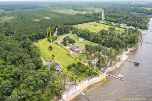 651 Becton Road Havelock, NC 28532 - Photo 1 of 19 thumbnail-88da0cc1-4313-468e-ad79-dc48cd