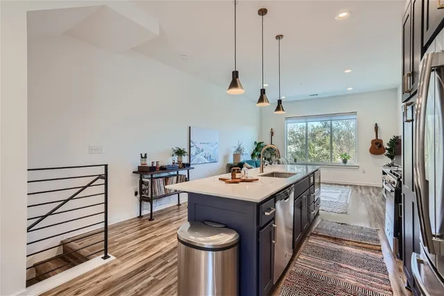 $3,325 | 2804 South 1st Street, Unit 1106, Austin, TX 78704