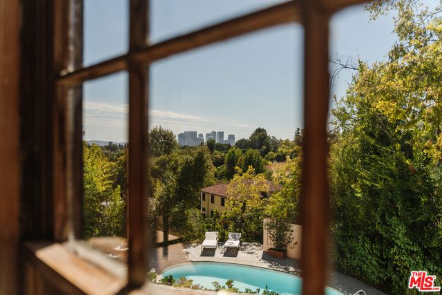 $5,995,000 | 1277 Leona Drive, Beverly Hills, CA 90210