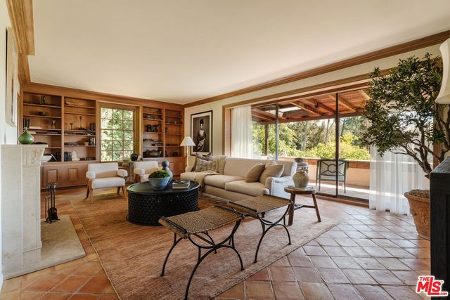 $5,995,000 | 1277 Leona Drive, Beverly Hills, CA 90210