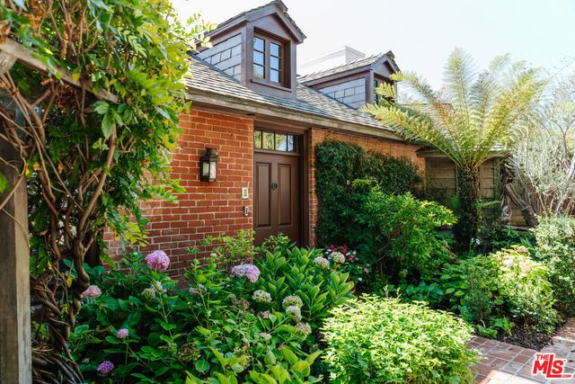 $5,995,000 | 1277 Leona Drive, Beverly Hills, CA 90210