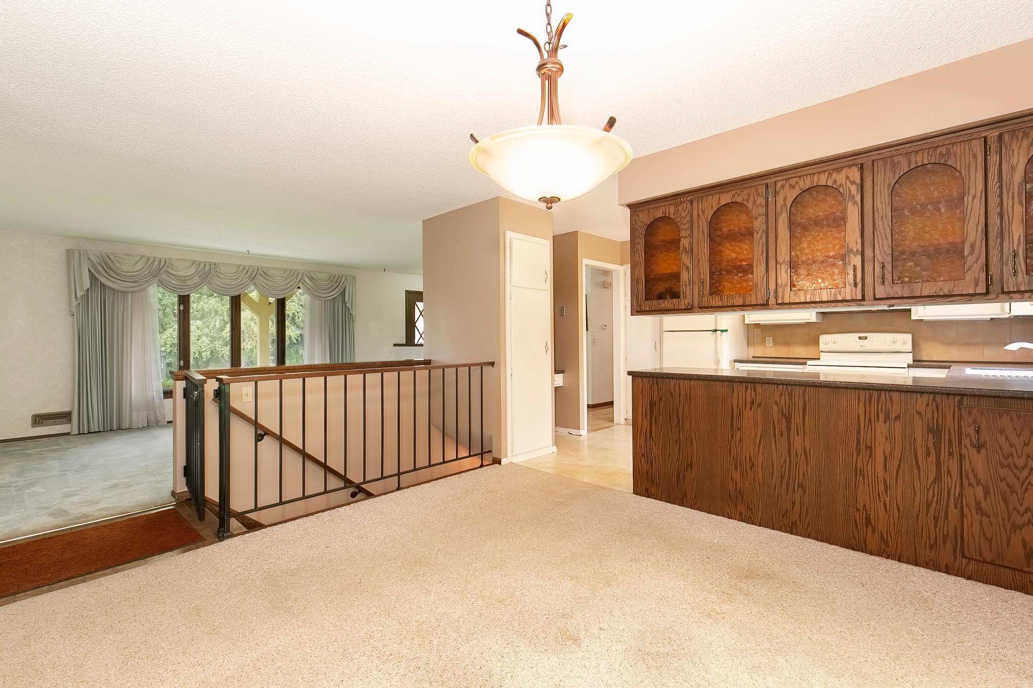 15911 Cedar Ridge Road Eden Prairie, MN 55347 - Photo 10 of 30