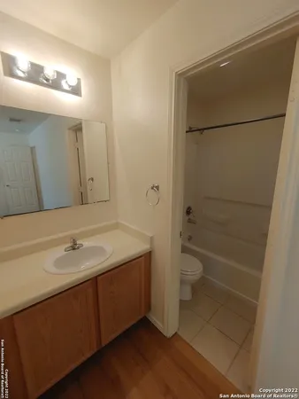 $1,100 | 8017 Maverick Climb, San Antonio, TX 78250