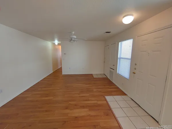 $1,100 | 8017 Maverick Climb, San Antonio, TX 78250