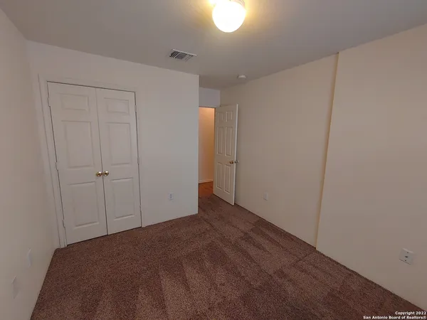 $1,100 | 8017 Maverick Climb, San Antonio, TX 78250