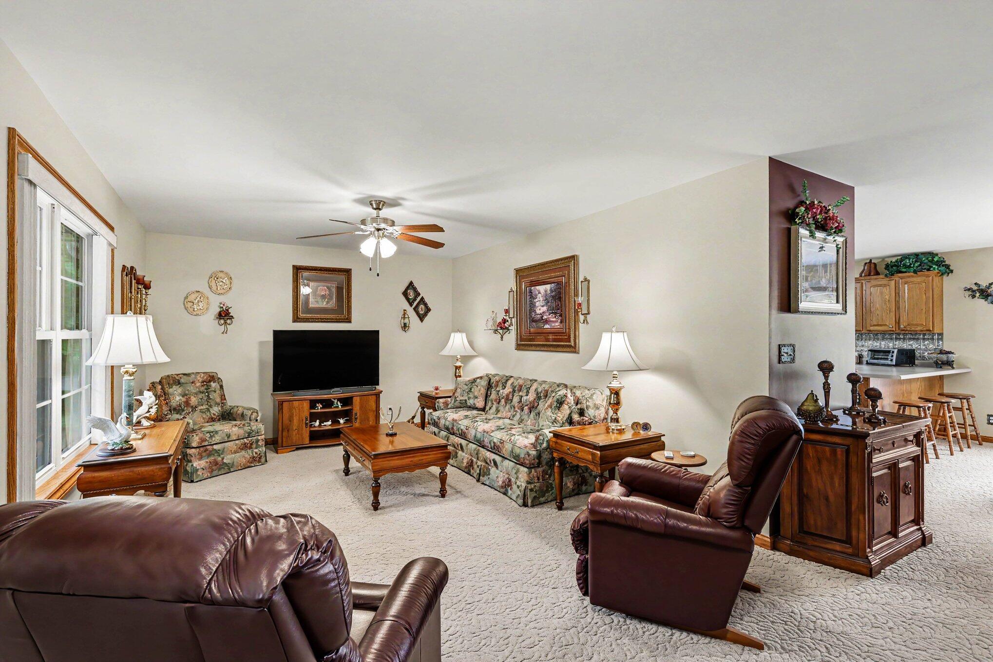 1632 South Parma Road Parma, MI 49269 - Photo 4 of 27 004_file_2318