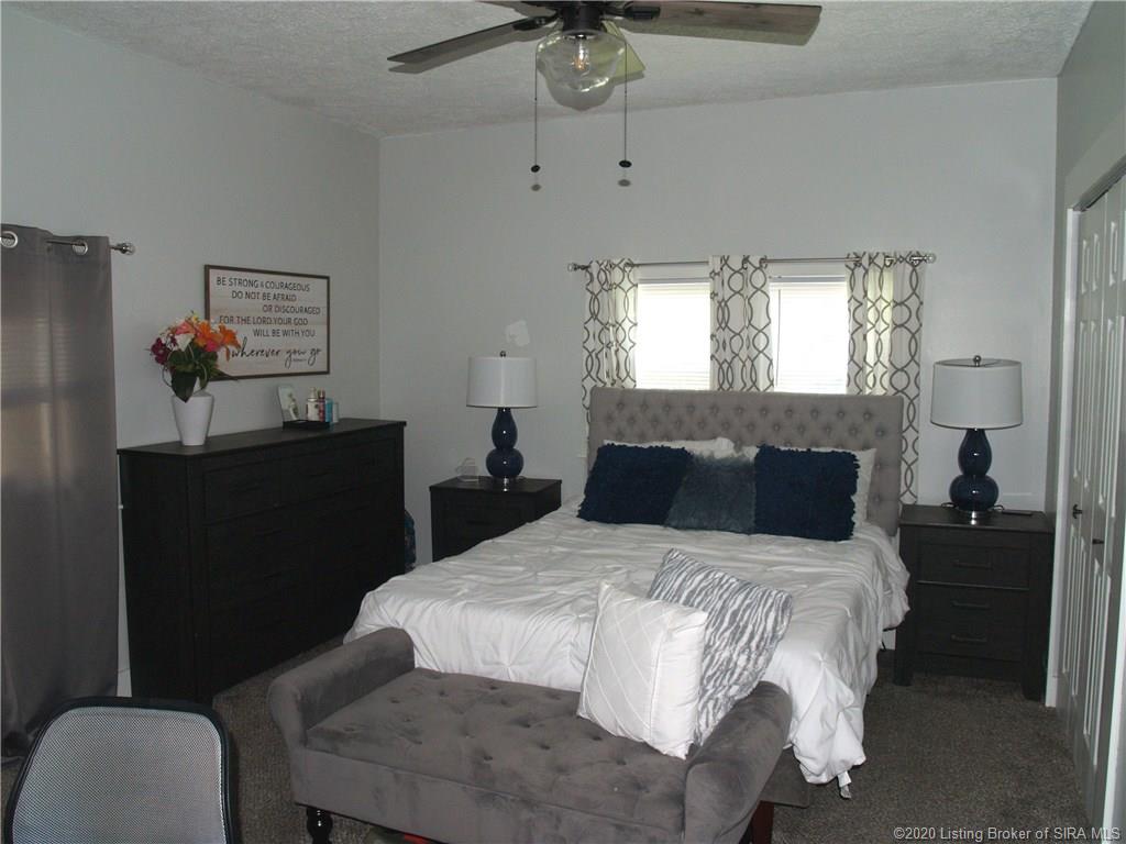 931 Valley View Road New Albany, IN 47150 - Photo 4 of 12 Gallery Image 4