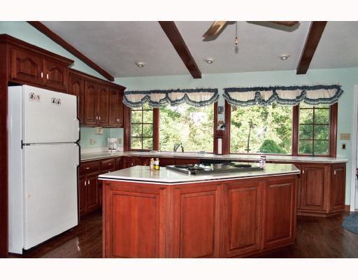 36 Azzo Road Eighty Four, PA 15330 - Photo 7 of 13 Kitchen.