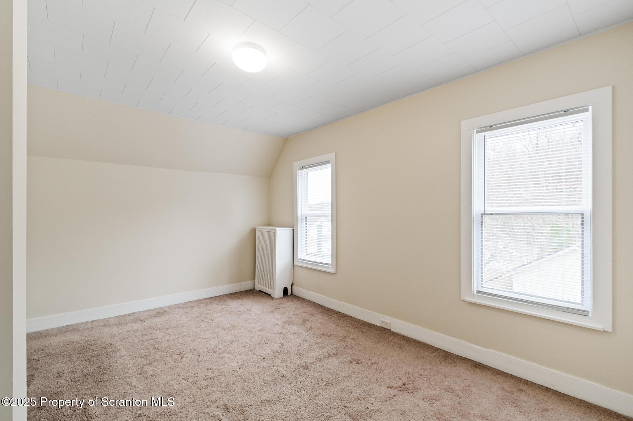 1921 Prospect Avenue Scranton, PA 18505 - Photo 14 of 35 DSC_3940