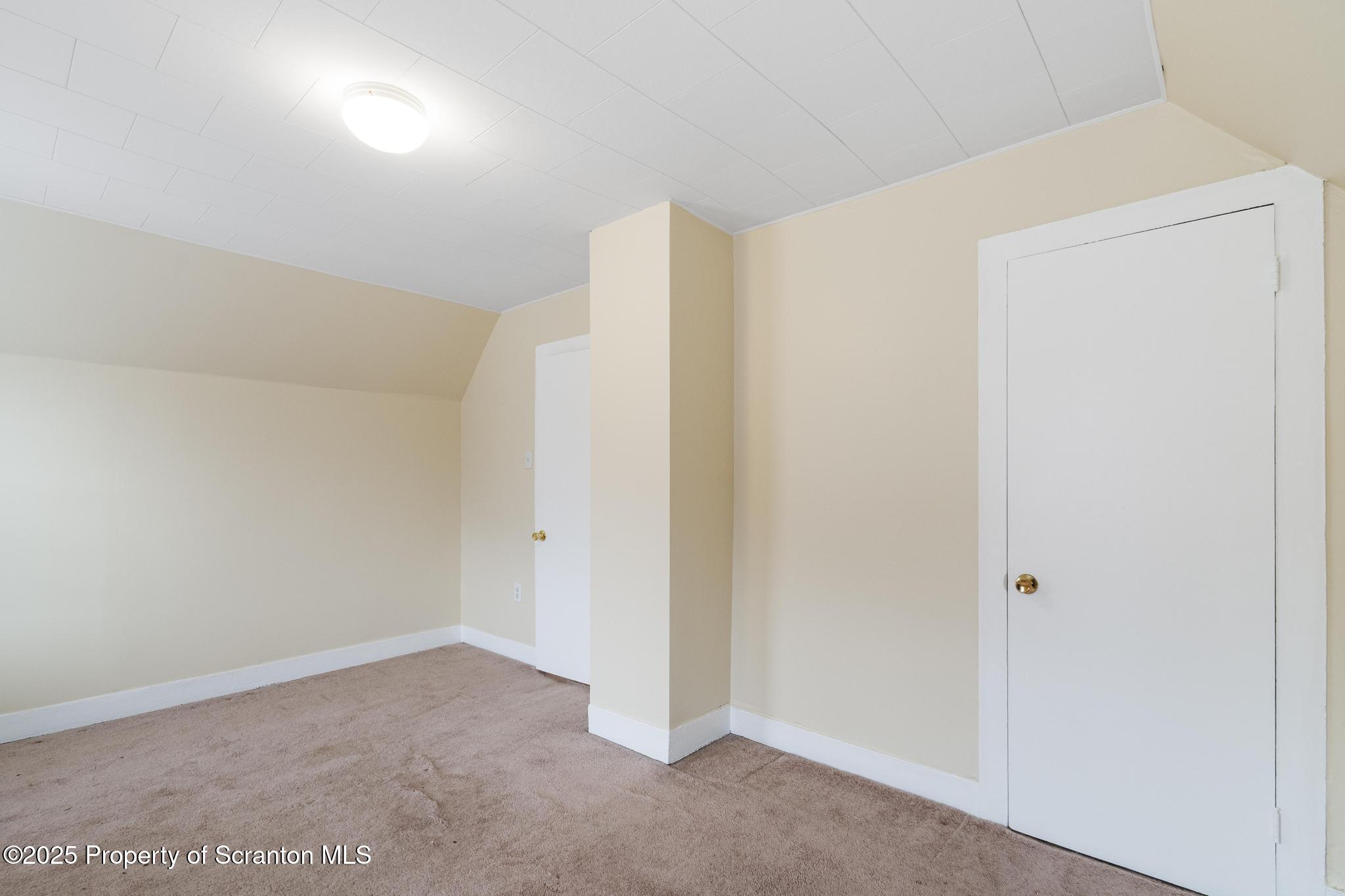 1921 Prospect Avenue Scranton, PA 18505 - Photo 15 of 35 DSC_3945
