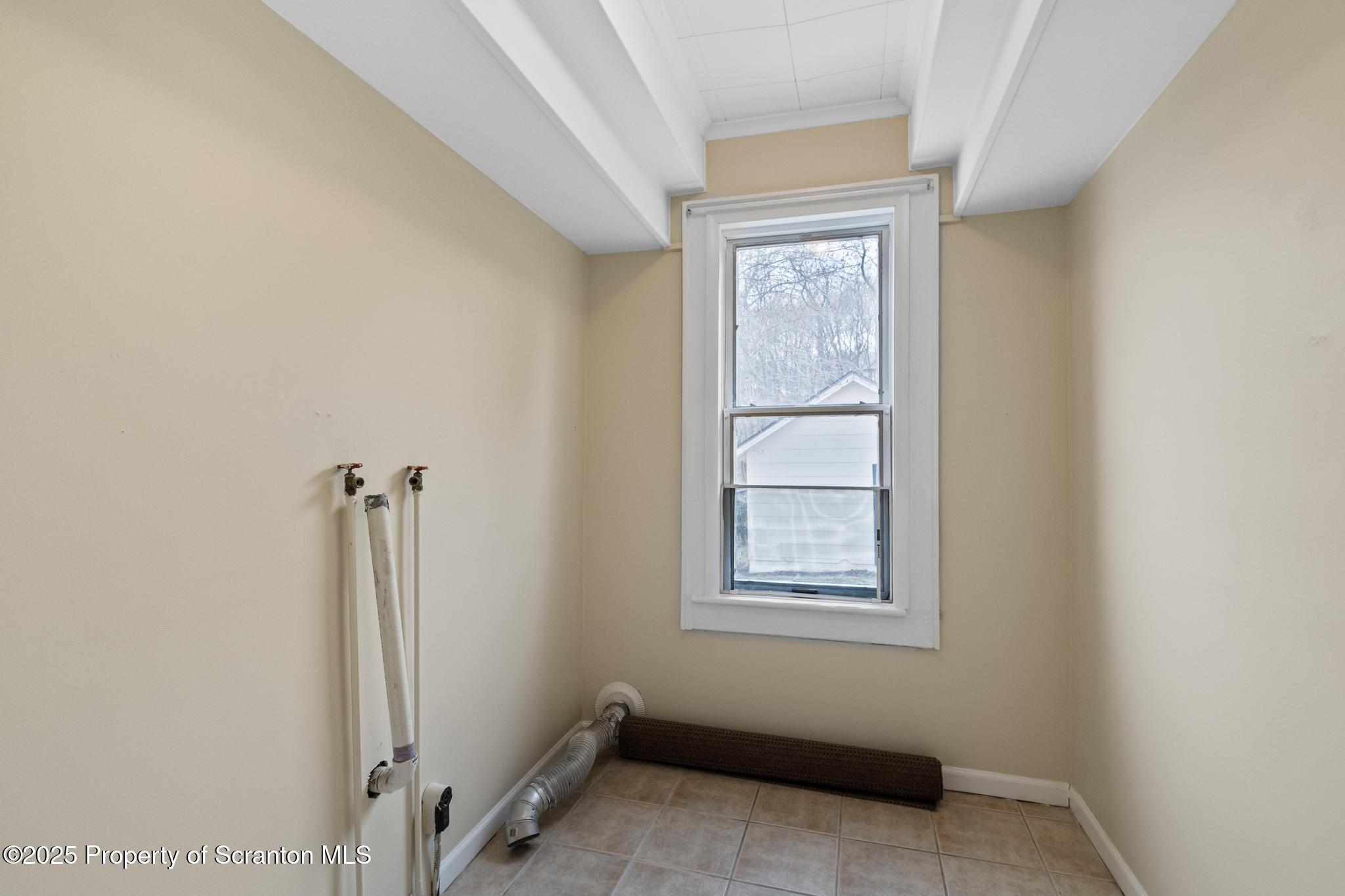 1921 Prospect Avenue Scranton, PA 18505 - Photo 33 of 35 DSC_4065