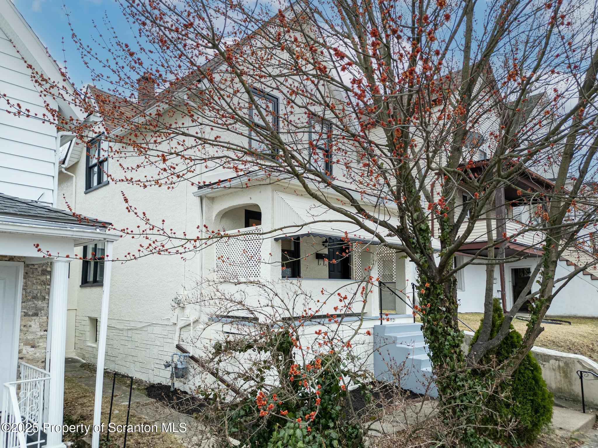 1921 Prospect Avenue Scranton, PA 18505 - Photo 6 of 35 DJI_0074