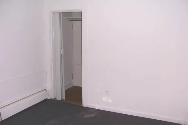 $1,150 | 36 Main Street, Ashland, NH 03217