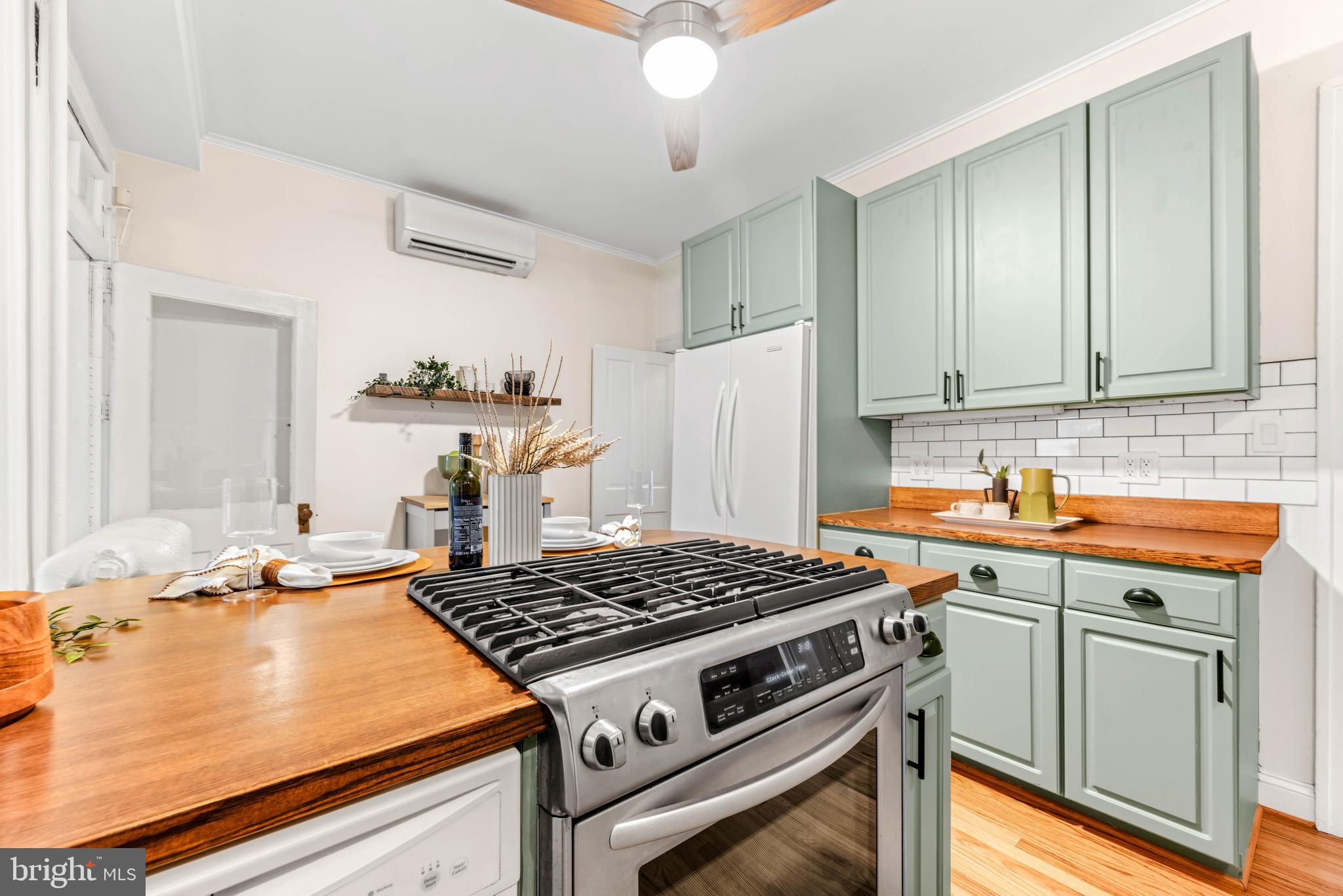 4016 Roland Avenue Baltimore, MD 21211 - Photo 31 of 54