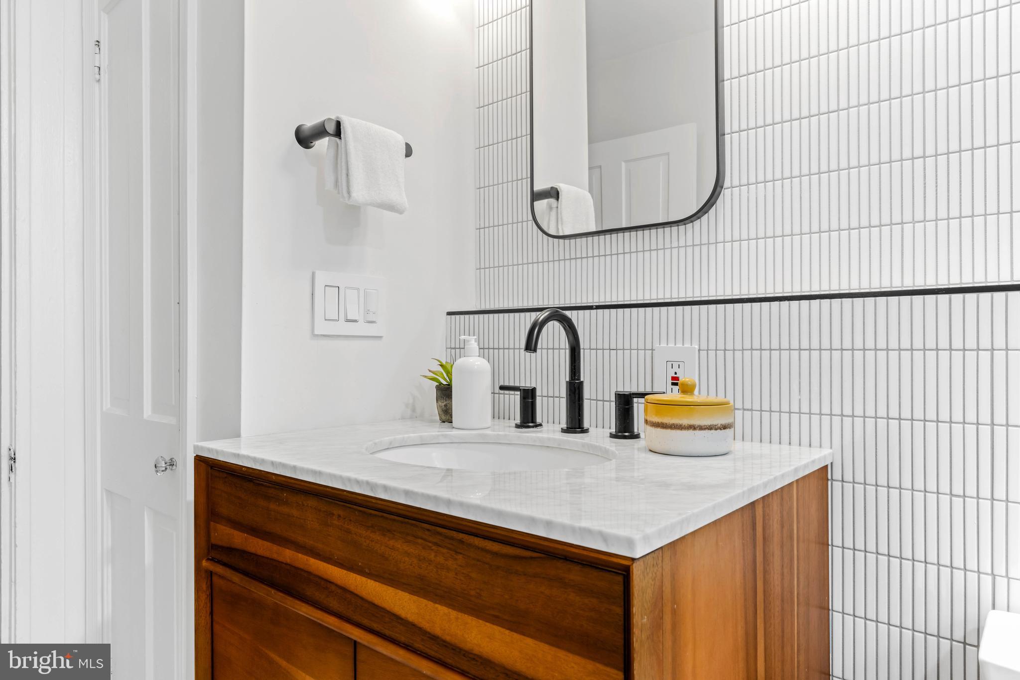 4016 Roland Avenue Baltimore, MD 21211 - Photo 45 of 54