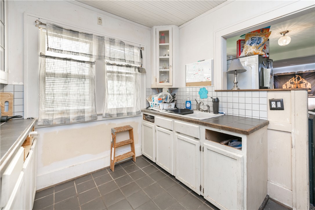 300 Parsells Avenue Rochester, NY 14609 - Photo 9 of 20