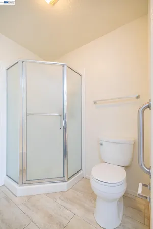 $475,000 | 21103 Gary Drive, Unit 318A, Castro Valley, CA 94546