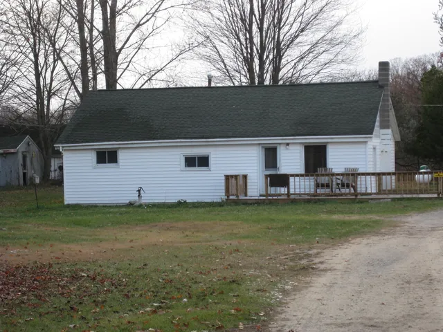 $157,950 | 4377 South 184th Avenue, Hesperia, MI 49421