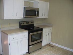 Kitchen with new tile