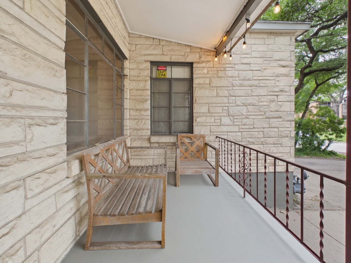 915 Keith Lane, Unit 101 Austin, TX 78705 - Photo 3 of 13