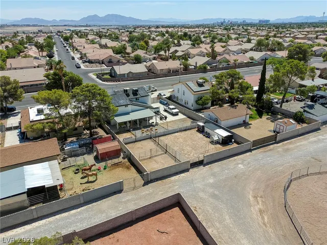 $607,799 | 2913 Michael Way, Las Vegas, NV 89108