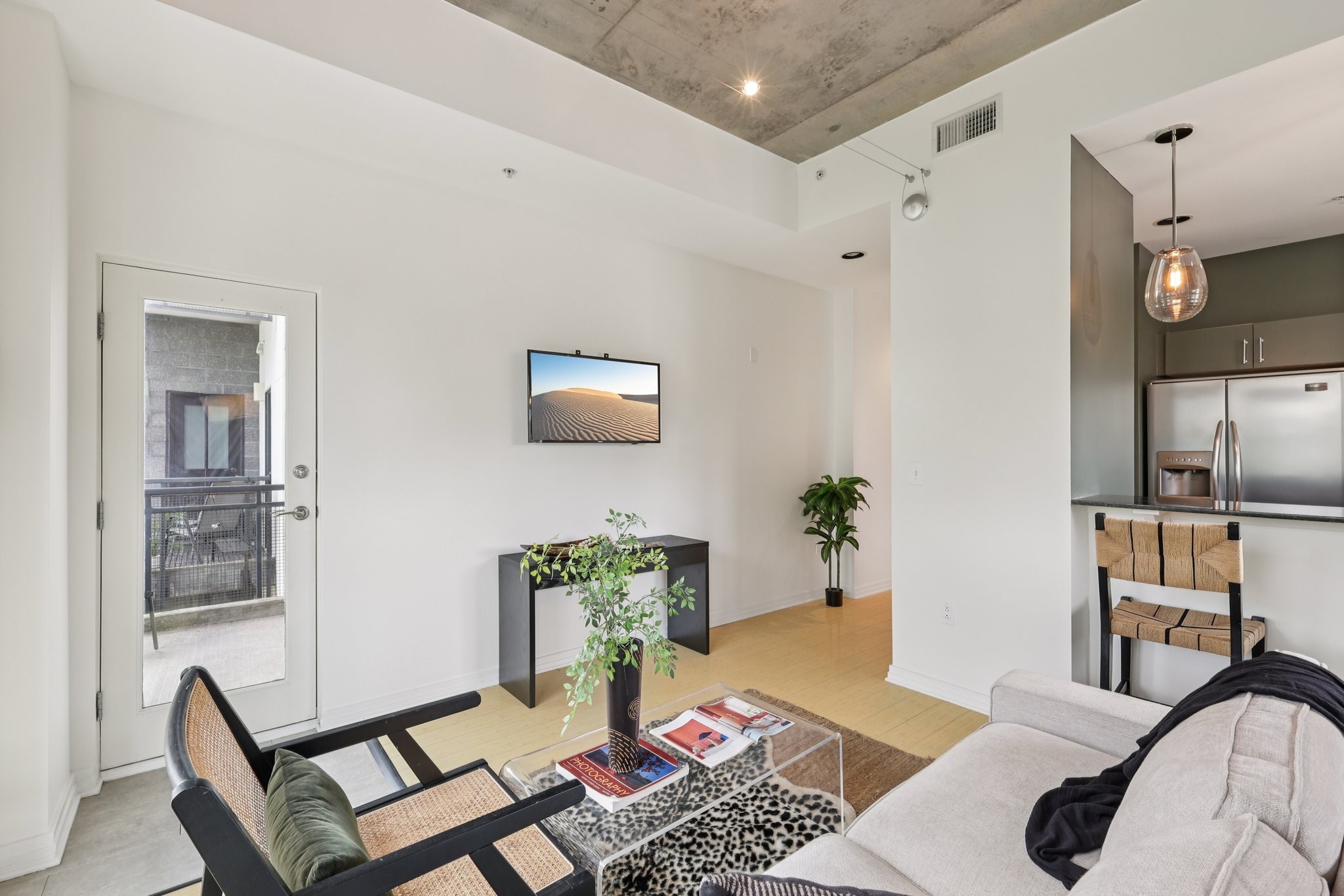 1101 18th Avenue South, Unit 401 Nashville, TN 37212 - Photo 14 of 17 a living room with furniture