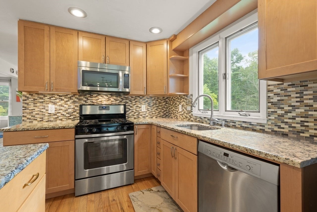 10 Cheshire Road Sharon, MA 02067 - Photo 15 of 41