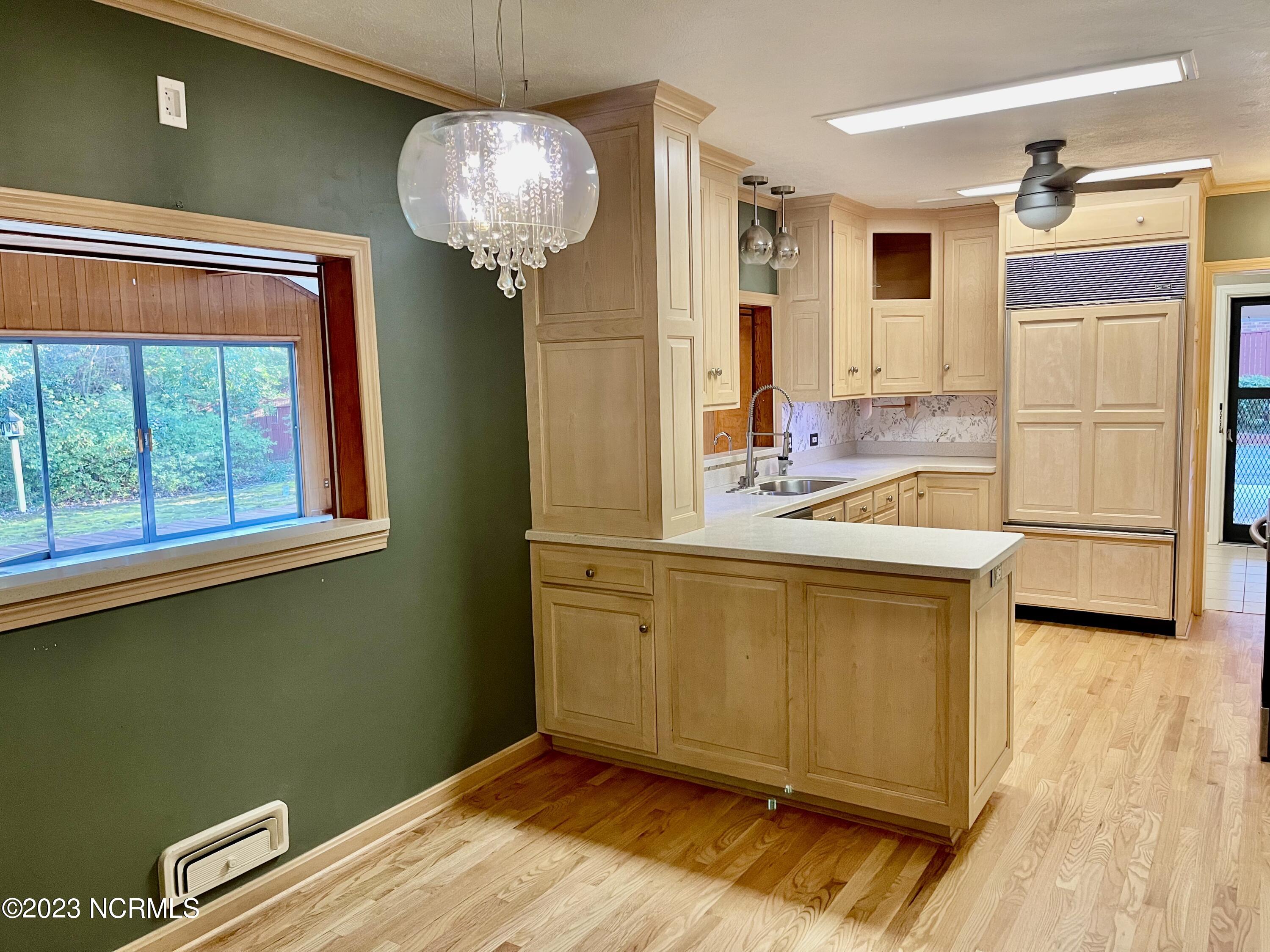 1424 Cumberland Circle Rockingham, NC 28379 - Photo 11 of 48 kitchen/dining combo
