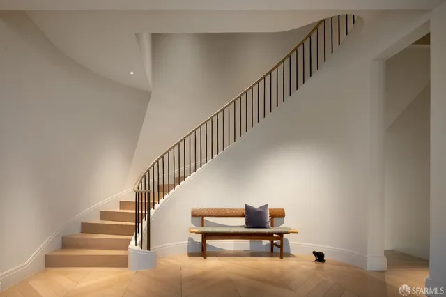 a view of entryway and hall