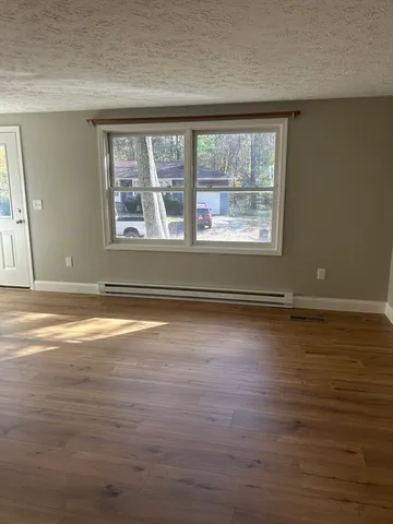 $2,850 | 67 Donald Avenue, Holden, MA 01520