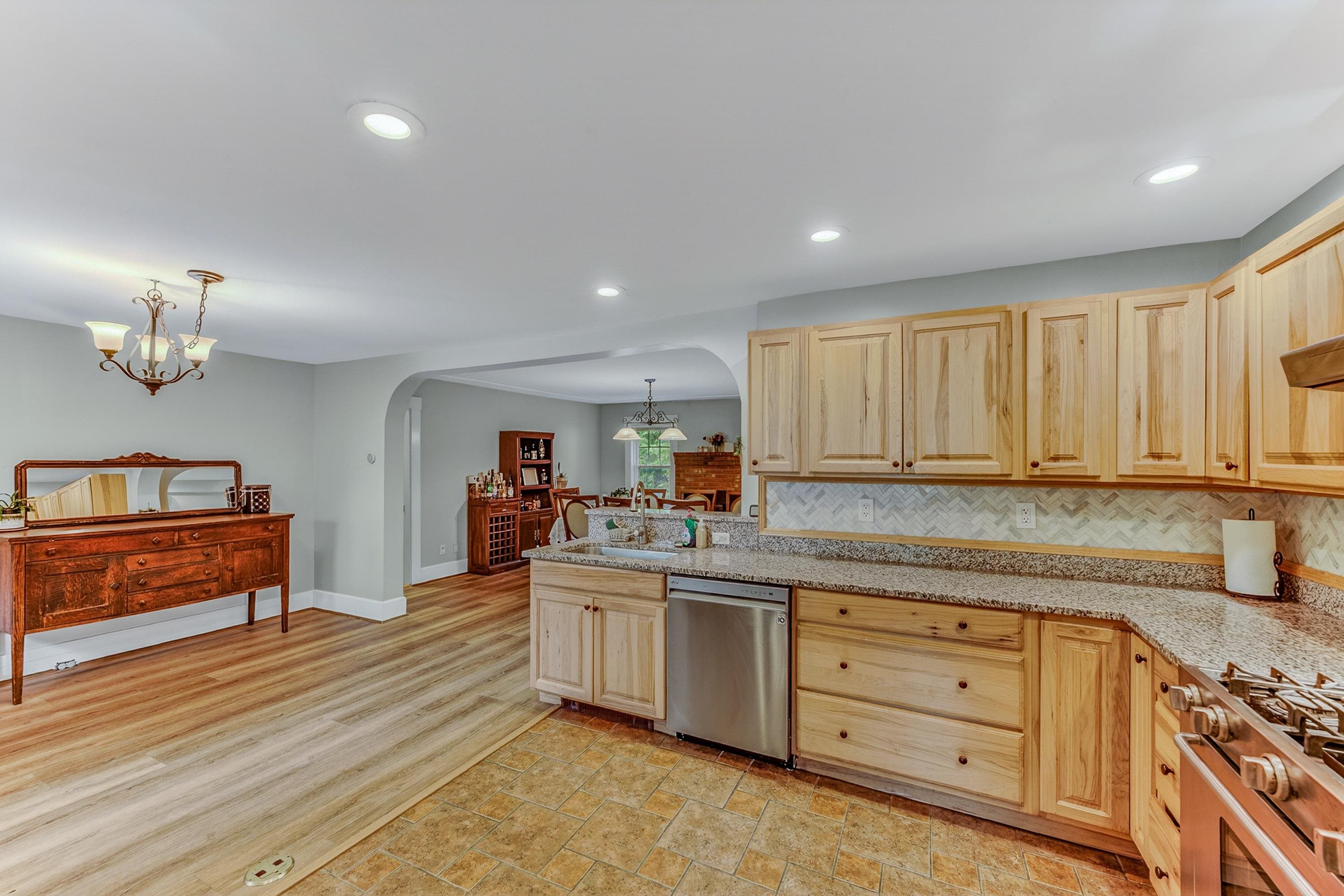 3310 Main Street Bethlehem, NH 03574 - Photo 7 of 56