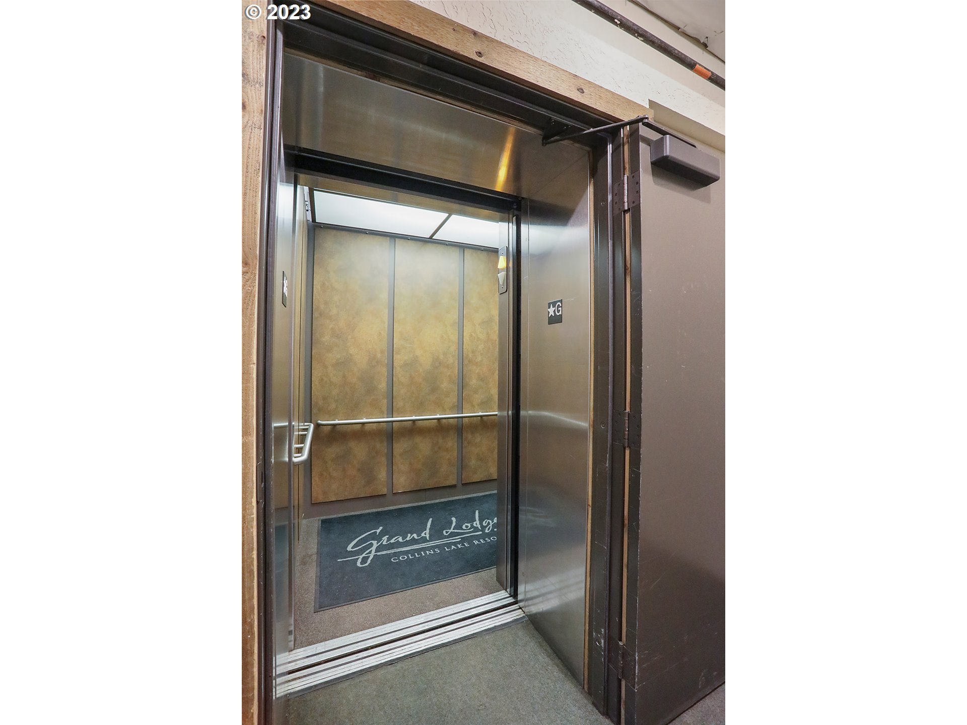 31226 East Collins Lake Road, Unit 27 Government Camp, OR 97028 - Photo 41 of 48 a bathroom with a glass door shower and sink