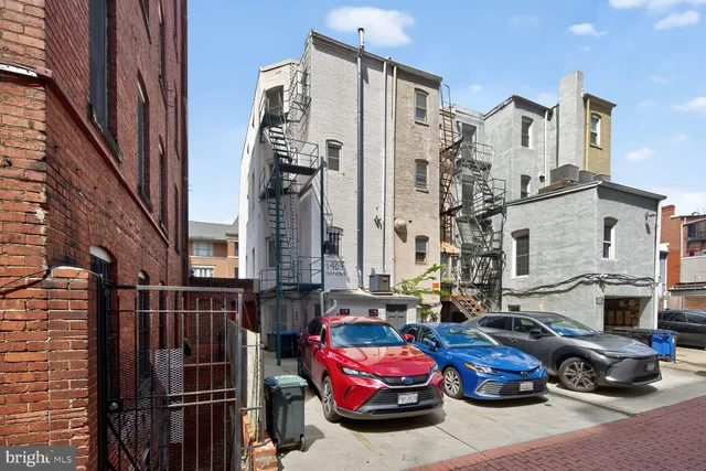 a picture of a room with a white wall