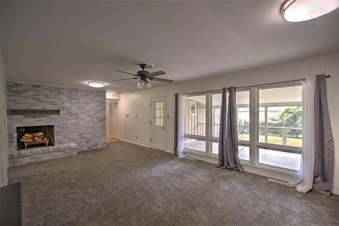 2207 Forest Crest Drive Decatur, IL 62521 - Photo 9 of 31