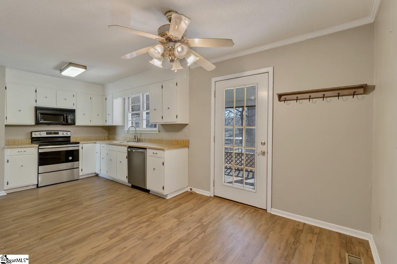 1026 Belle Shoals Road Pickens, SC 29671 - Photo 13 of 33 Gallery Image 13