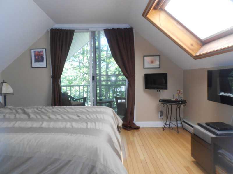 74 Mountain Road Cape Neddick, ME 03902 - Photo 5 of 30 Master Bedroom.