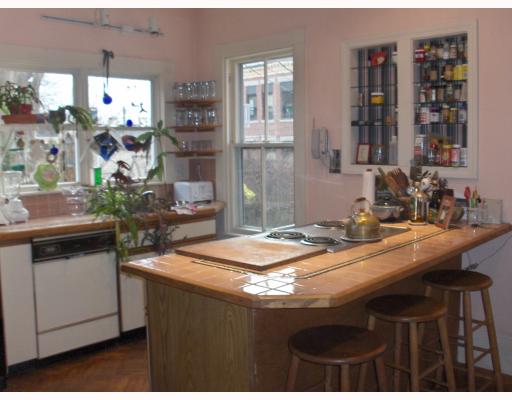 541 Spring Street Newport, RI 02840 - Photo 4 of 7 Kitchen.