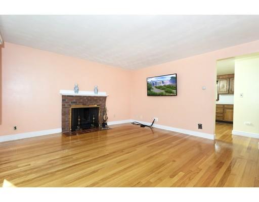 19 Kenmore Road Waltham, MA 02453 - Photo 3 of 30 Gallery Image 3