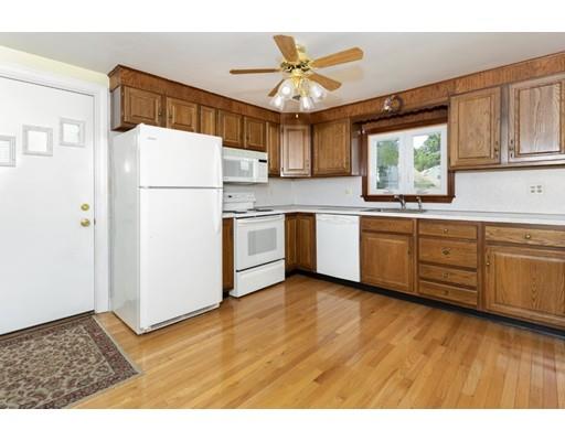 19 Kenmore Road Waltham, MA 02453 - Photo 4 of 30 Gallery Image 4
