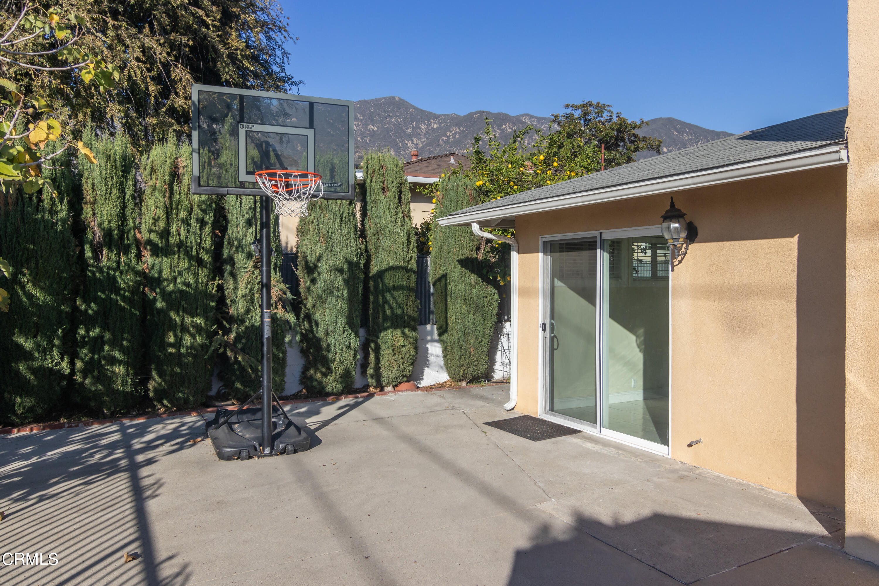 1275 Daveric Drive Pasadena, CA 91107 - Photo 20 of 29 a view of entryway of house