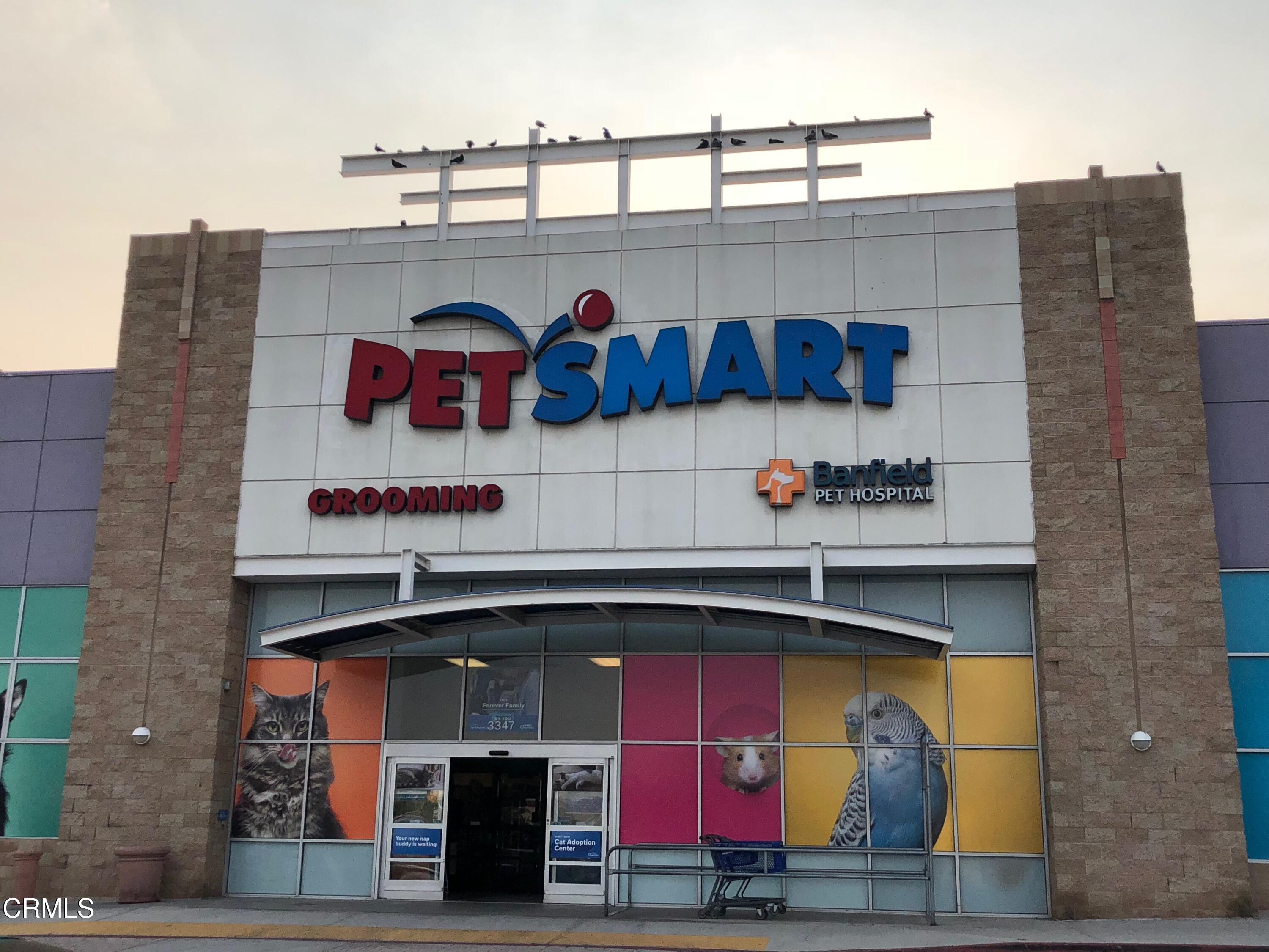 1275 Daveric Drive Pasadena, CA 91107 - Photo 29 of 29 a front view of building with retail shop and signage