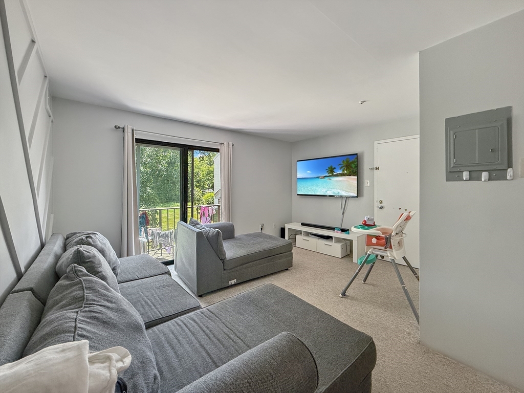 2 Village Way, Unit 6 Natick, MA 01760 - Photo 2 of 20