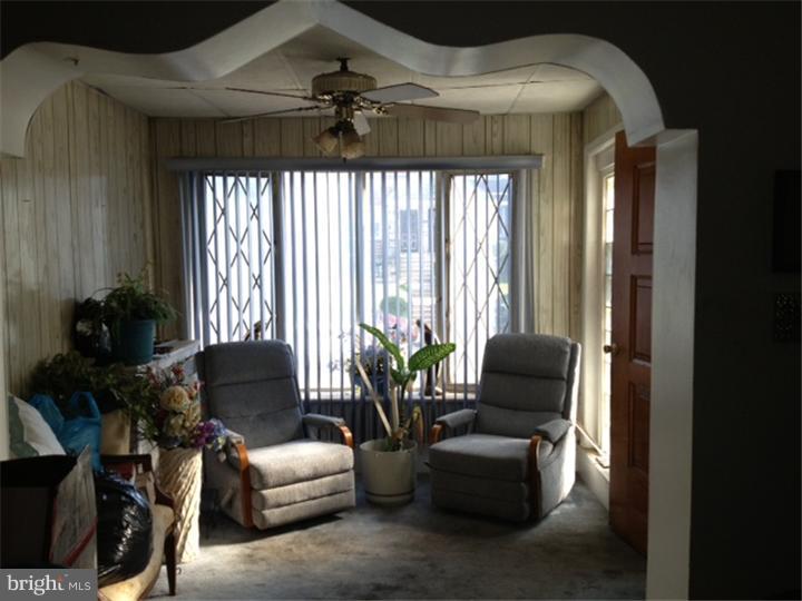 5743 Nassau Road Philadelphia, PA 19131 - Photo 2 of 8 Sun Room
