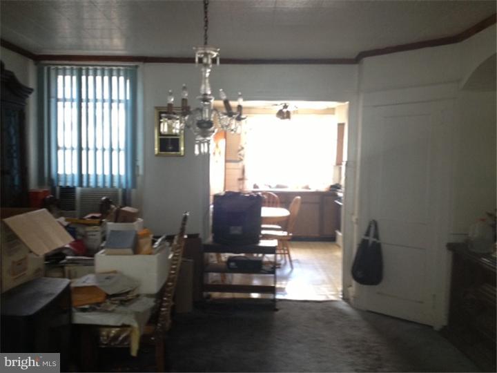 5743 Nassau Road Philadelphia, PA 19131 - Photo 4 of 8 Dining Room