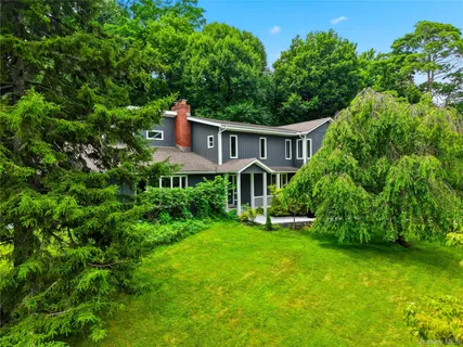 $1,500,000 | 12 East Mt Airy Road, Croton-on-Hudson, NY 10520
