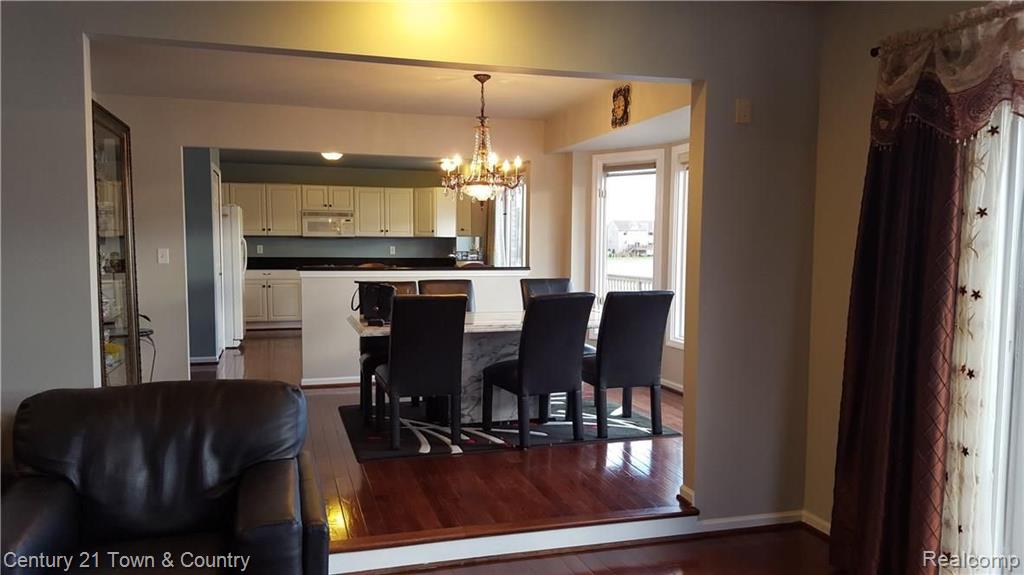 1740 Mackwood Road Rochester Hills, MI 48307 - Photo 5 of 31