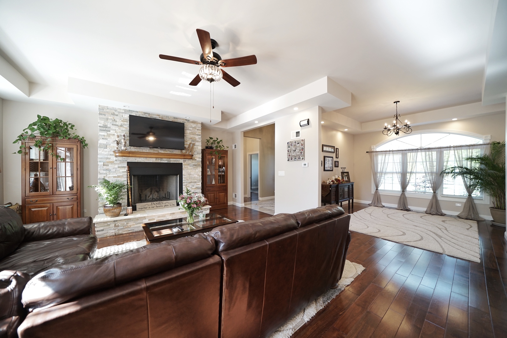 103 Haman Road Inverness, IL 60010 - Photo 7 of 52