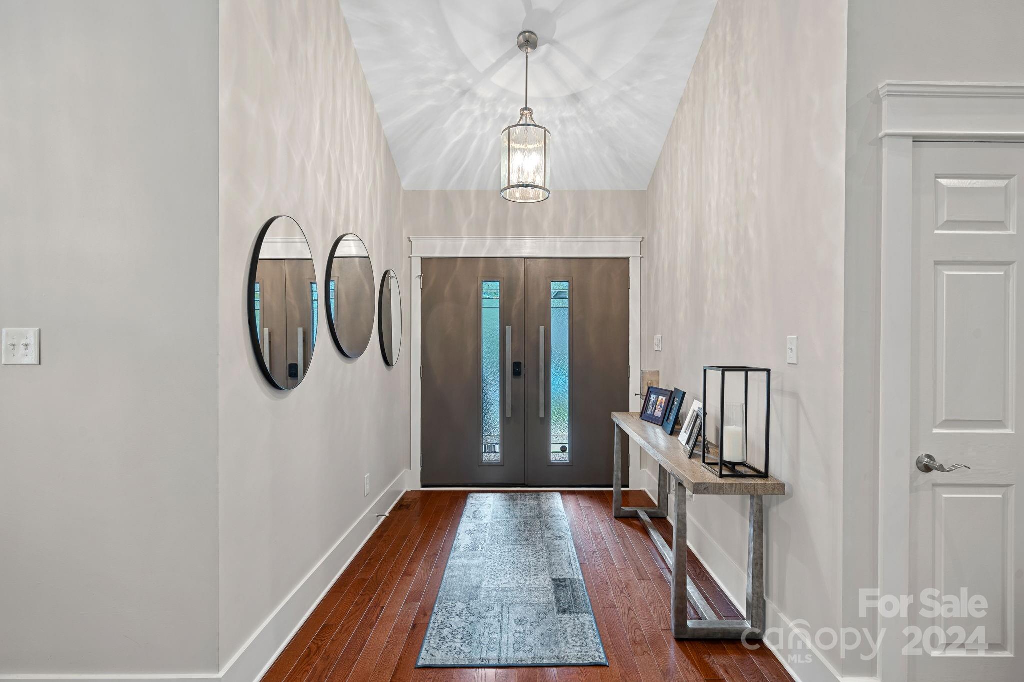 345 Jib Court Davidson, NC 28036 - Photo 3 of 40 a view of a hallway with entryway