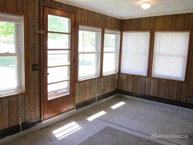 4401 Wall Port Huron, MI 48060 - Photo 18 of 22 31149057-17.JPG