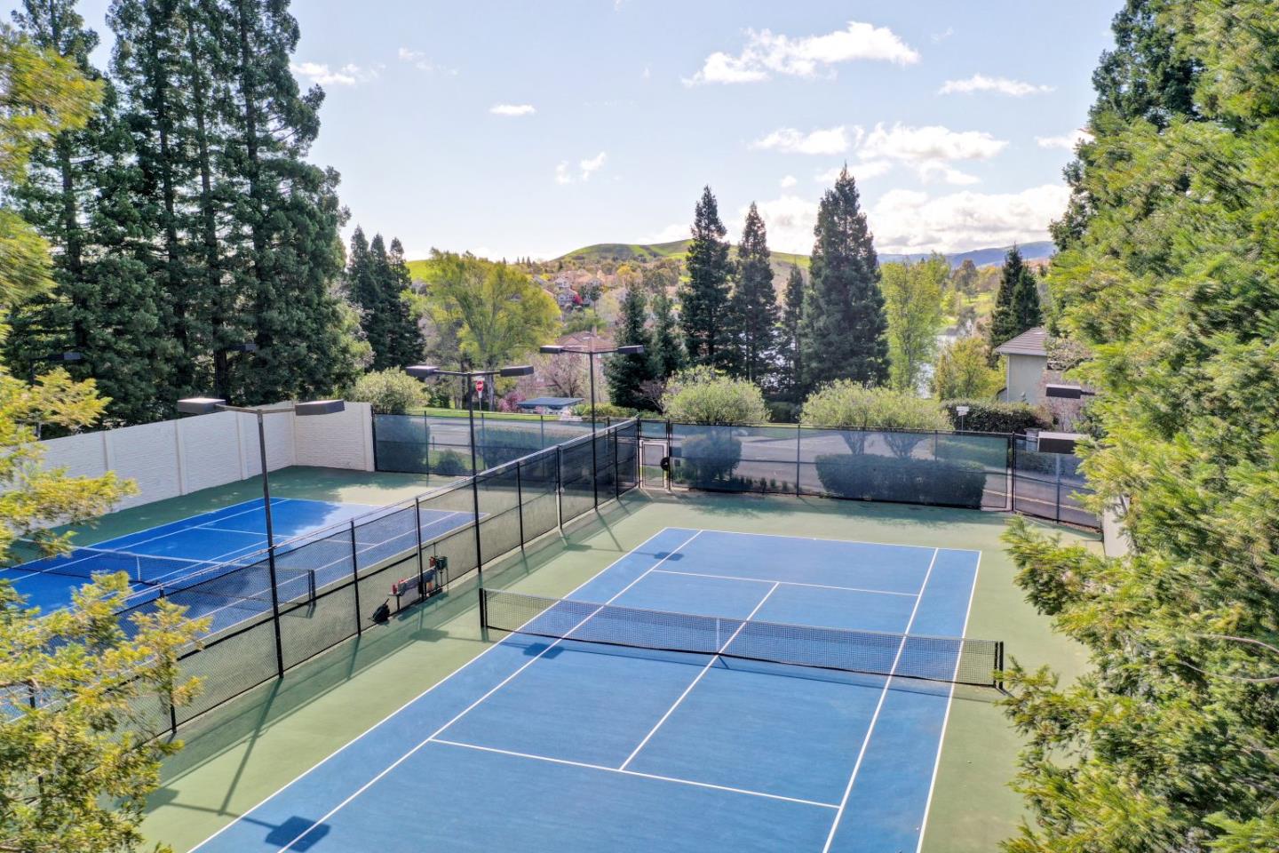 230 Lakeridge Way San Ramon, CA 94582 - Photo 18 of 23